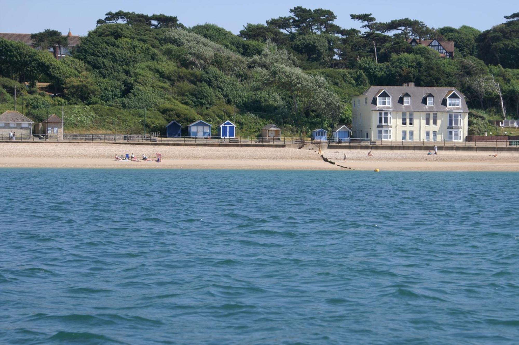 Pier View Apartment Totland Exterior foto